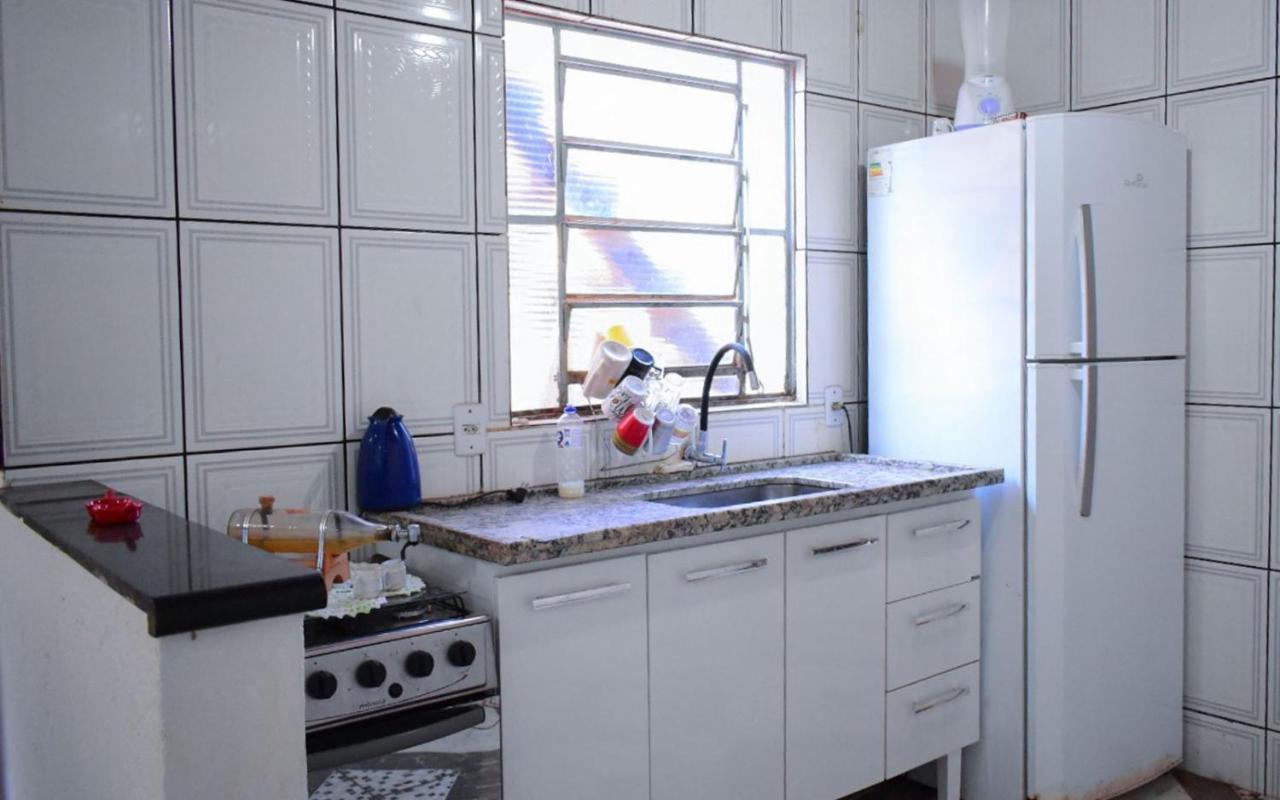 Casa Temporada Em Olimpia To Nem Ai Villa Bagian luar foto